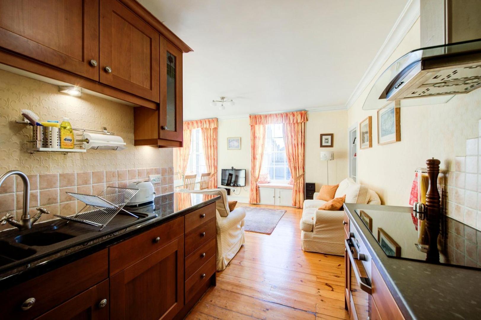 Guestready - Historic Edinburgh Old Town Apartment מראה חיצוני תמונה